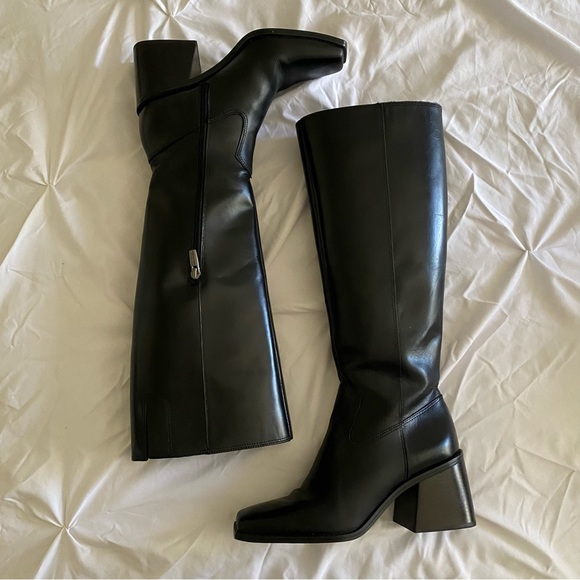 Vince Camuto Shoes - Vince Camuto Sangeti Boot - size 7.5